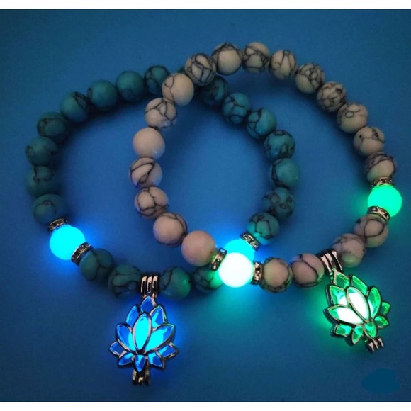 Natural Luminous Glowing Lotus Flower charm Stone Bracelet - Picture 1 of 6
